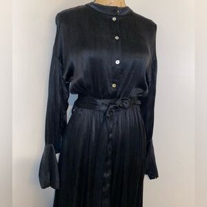 HOST&VAR Maxi Dress in Black